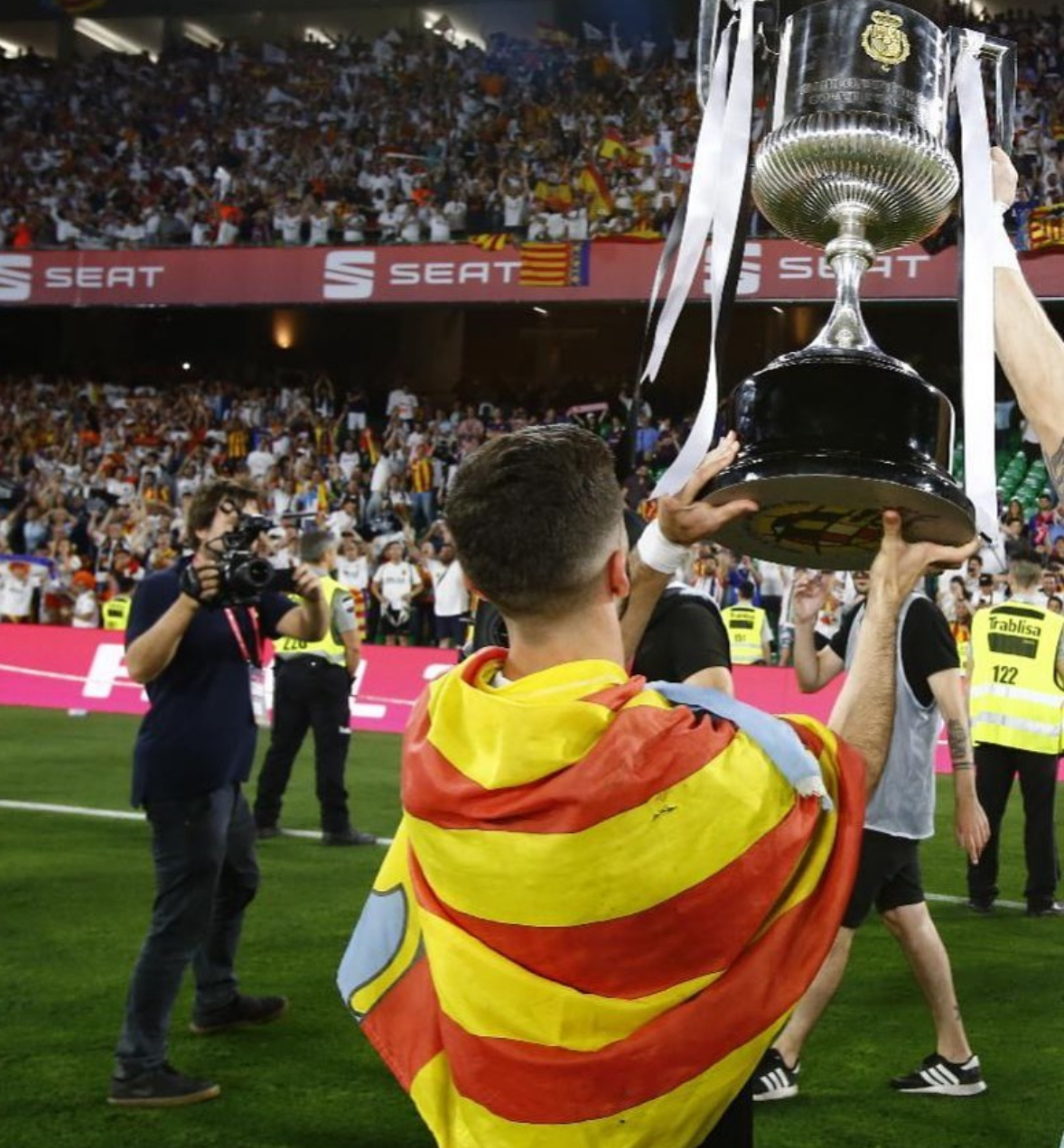 IM体育网页版登录入口-塞维利亚主场击败强敌，取得胜利