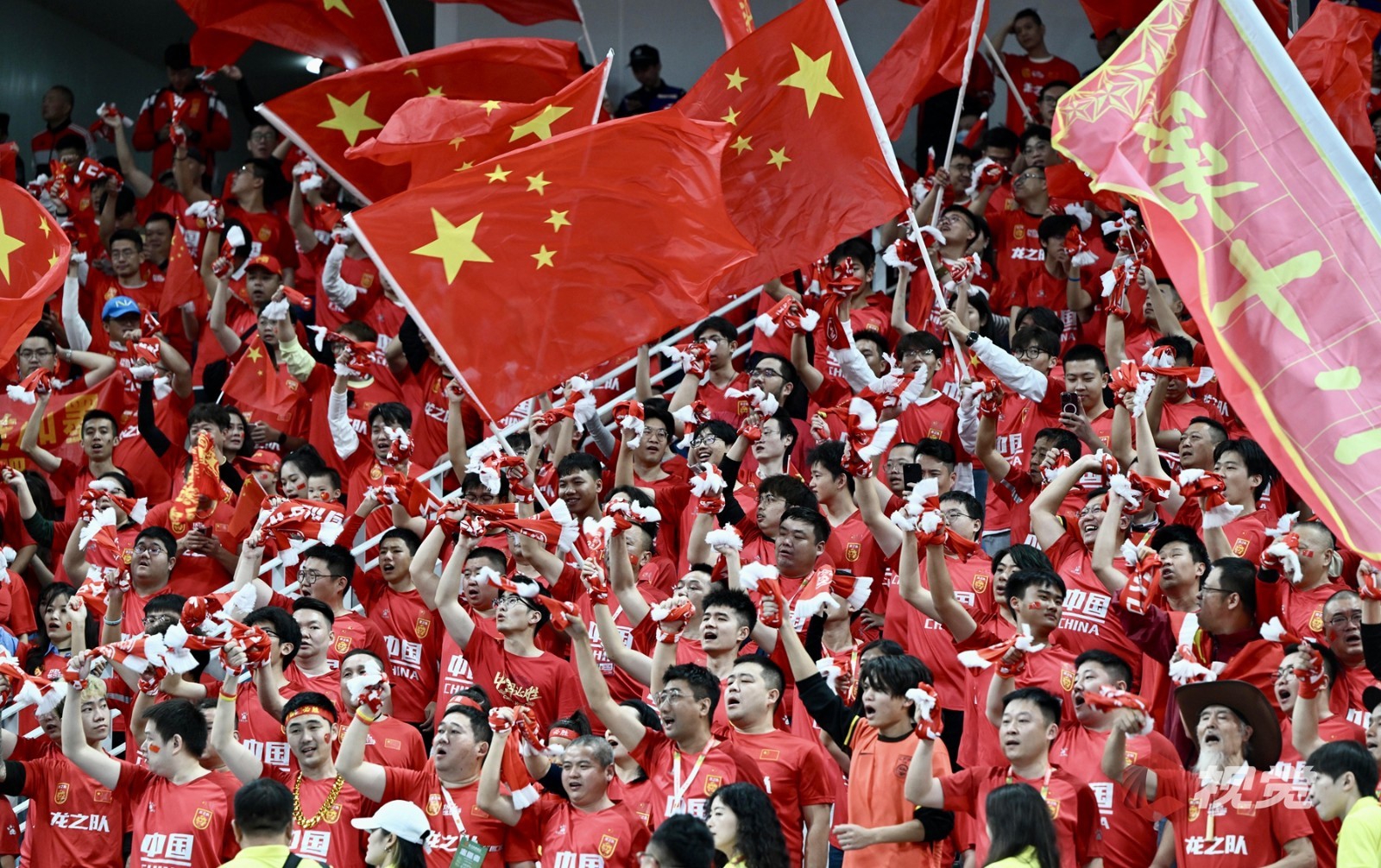 国际赛场上,中国代表队取得胜利 国际赛场上,中国代表队取得胜利