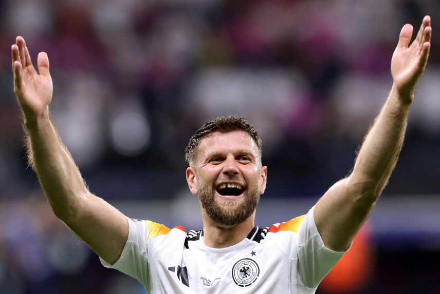 IM体育社区互动入口-德国队绝杀丹麦队，郑思维惊艳四座