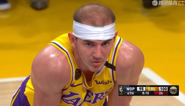 鹈鹕队主教练公开批评球员态度不端