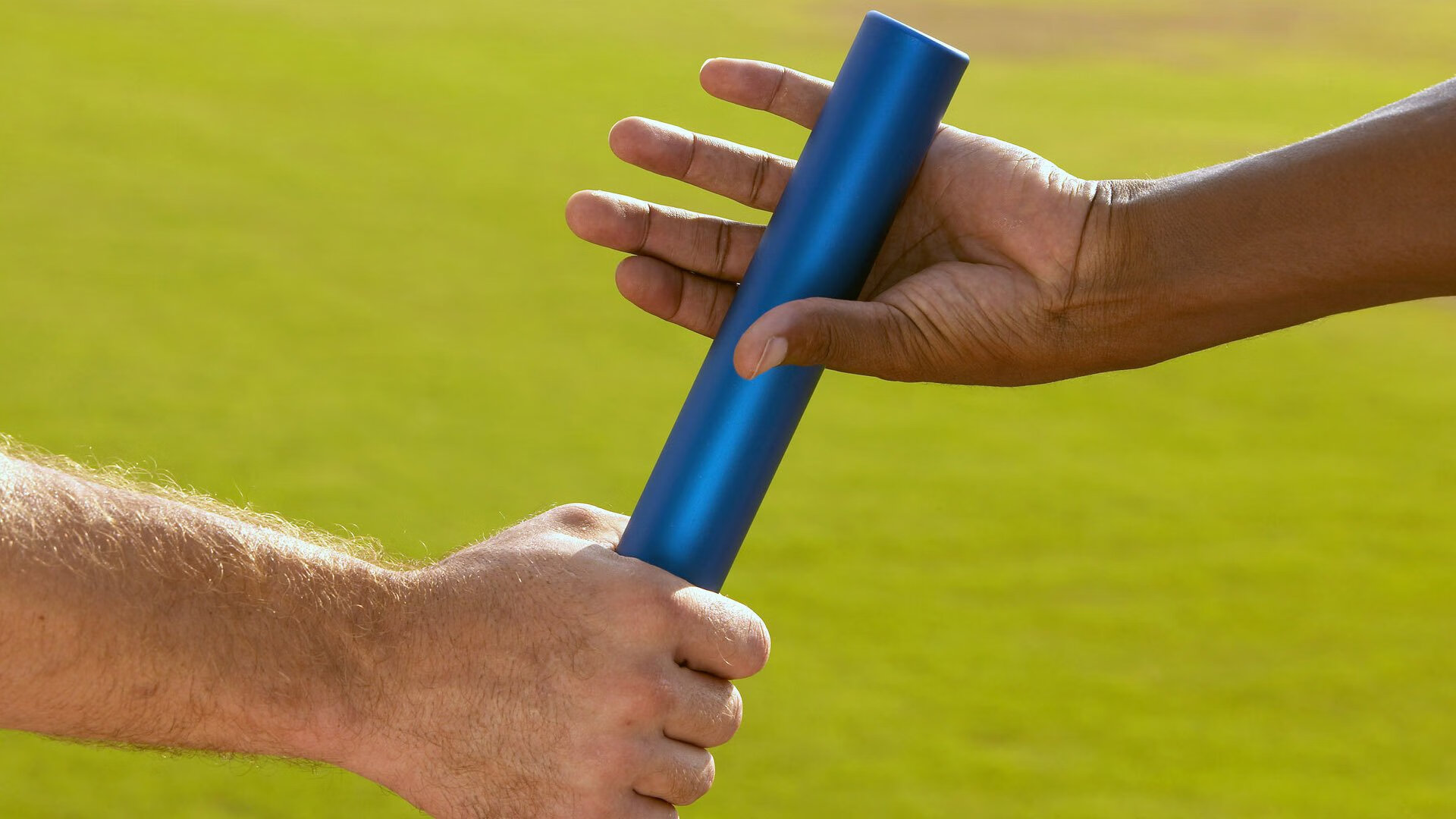 当王权更迭，从俄城雷霆到美加墨战场，利拉德的双重接管叙事